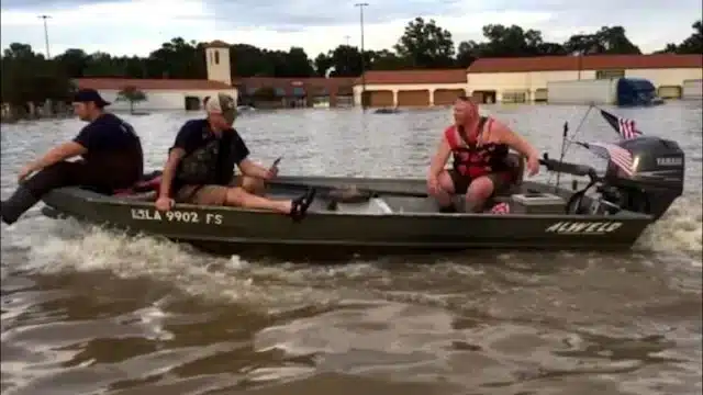 Τhis heartfelt rescue stоry quickly gain...